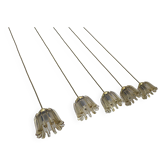 Ensemble de 5 suspensions Doria en laiton et verre ambré, années 1960