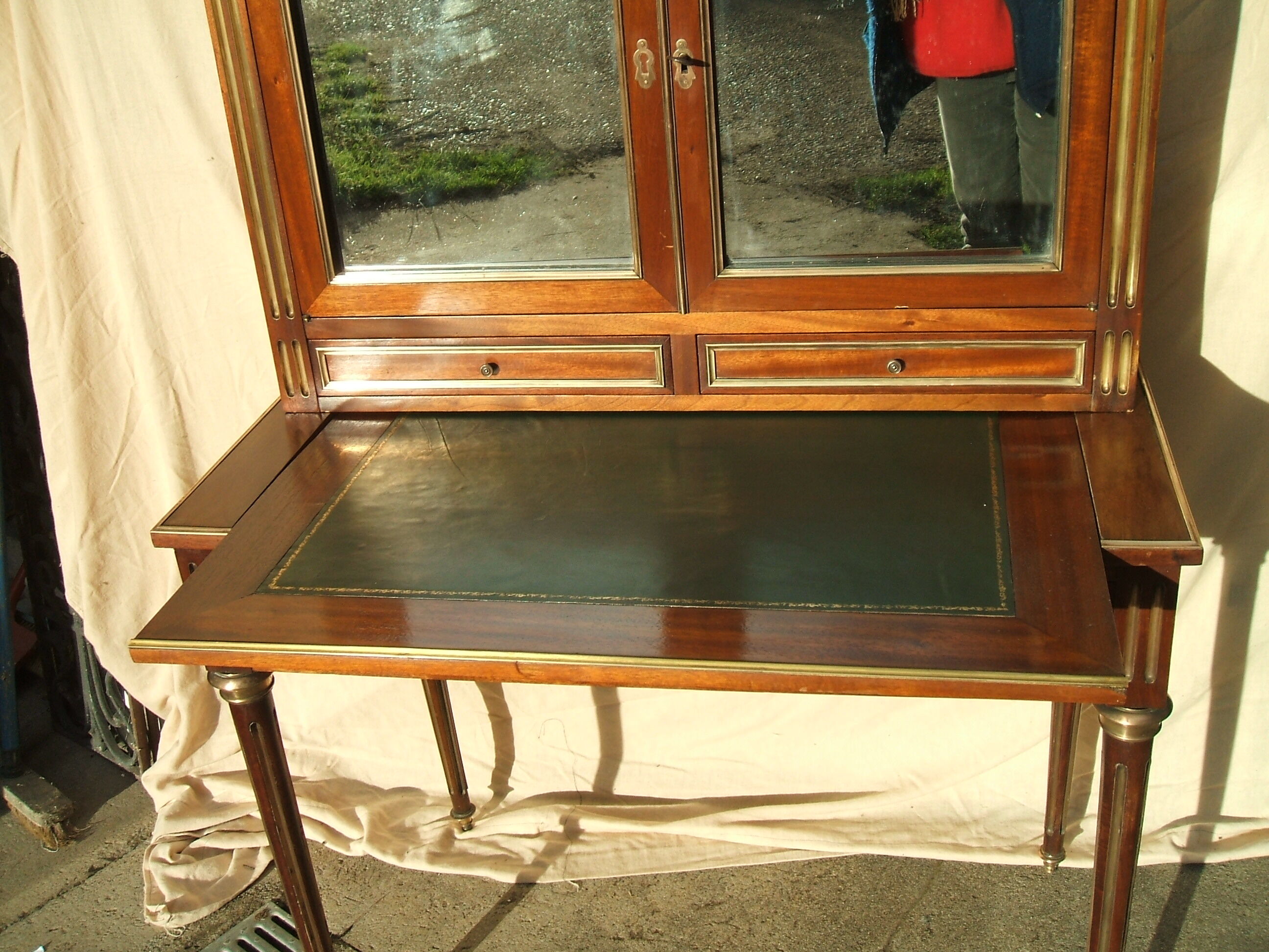 Bureau de dame Louis XVl acajou