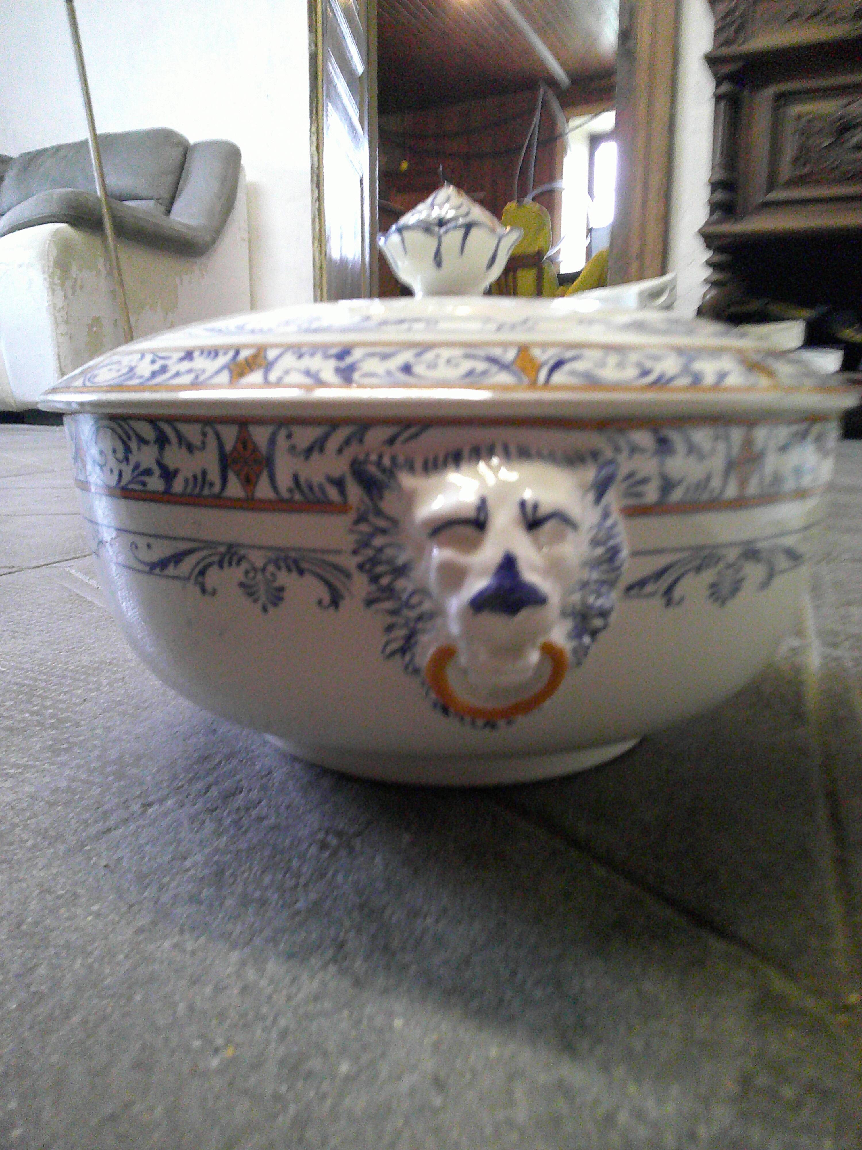 Creil and Montereau Colbert model soup tureen