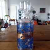 Molded glass  decor leaf with vintage cap