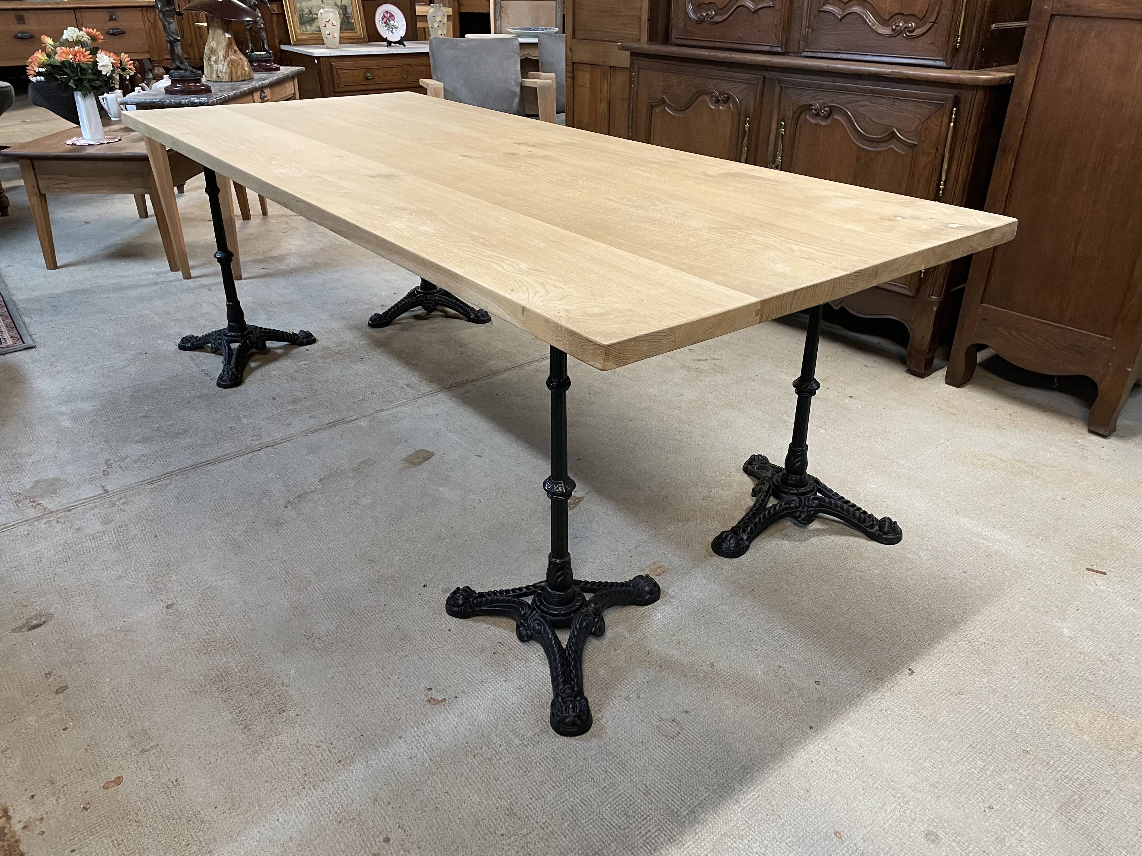 Table oak legs bistro