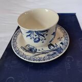 Manufacture Gien box of 2 cups and 2 saucers