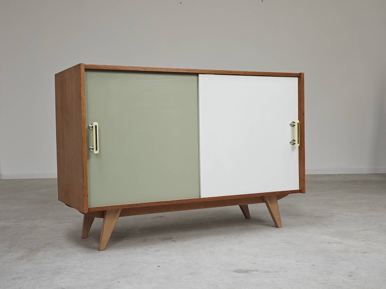 U-452 Green and White Sideboard by Jiri Jiroutek for Interier Praha 1960