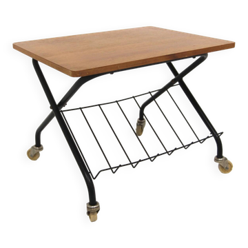 Table d'appoint "Stringbord" en teck, Suède, 1950