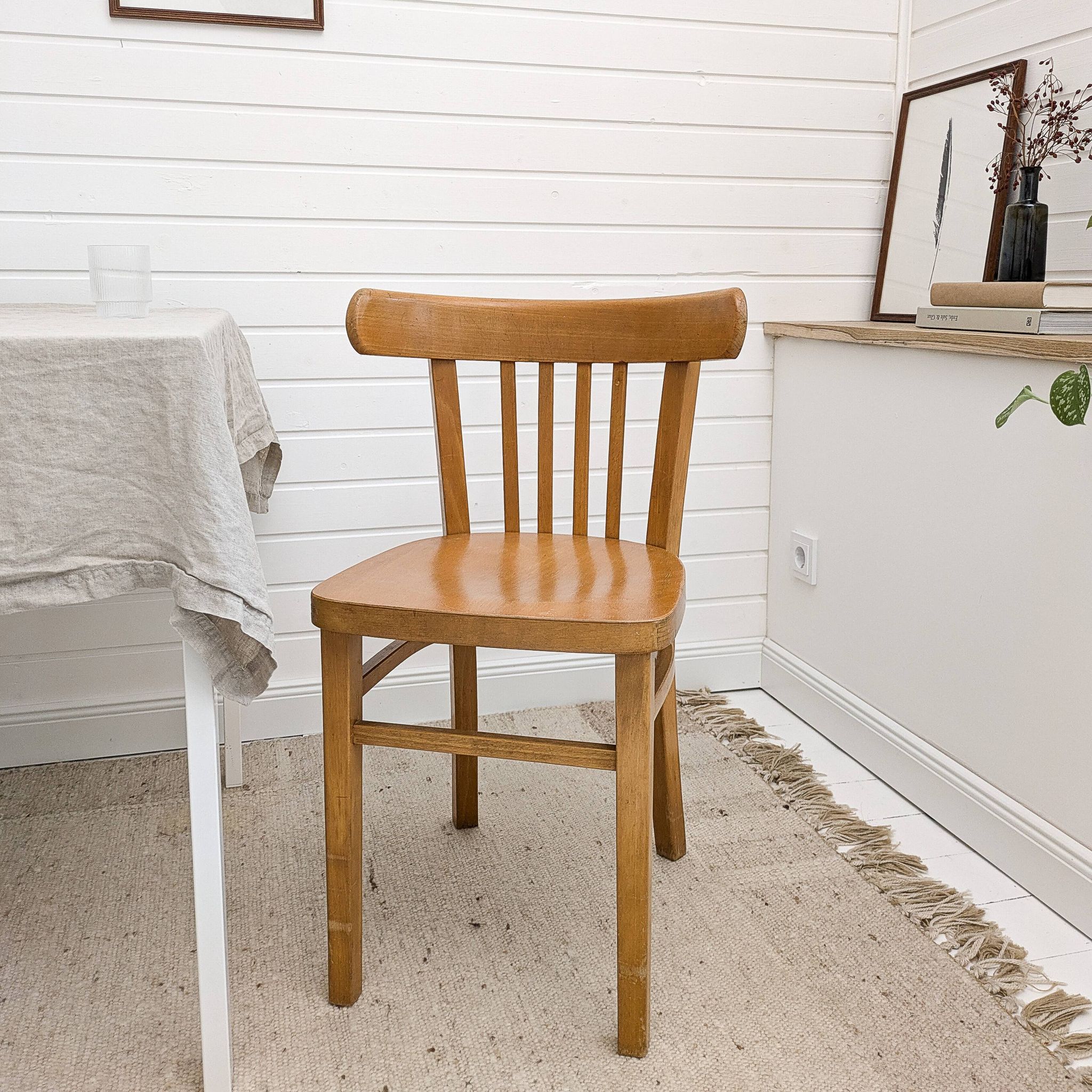 Chaise de bistrot