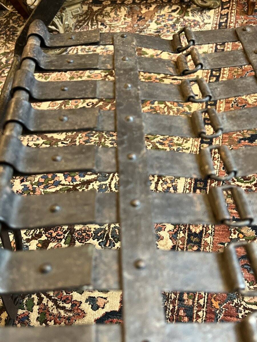 Set of 4 folding garden chairs in wrought iron and riveted, 19th century, Napoleon model.