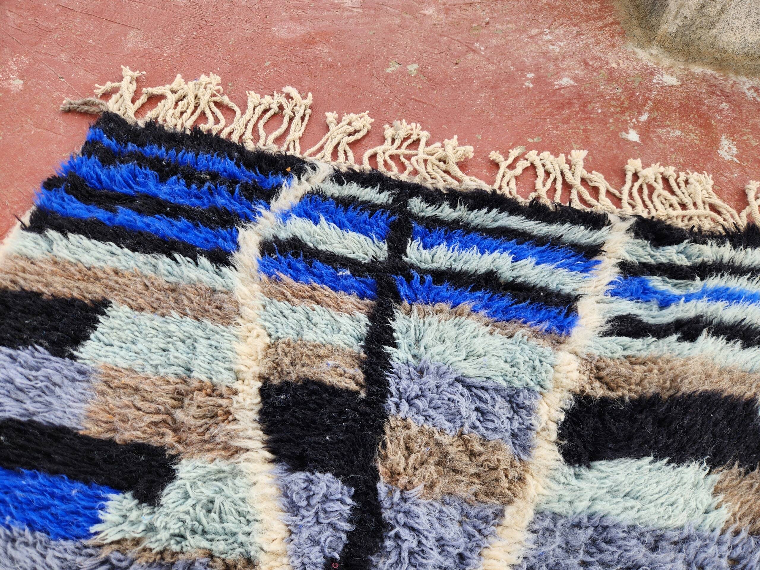 Beni Ouarain rug 300x130 cm – Handmade piece in thick wool,
