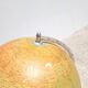 Grand globe terrestre vintage rétro-éclairé ou mappemonde