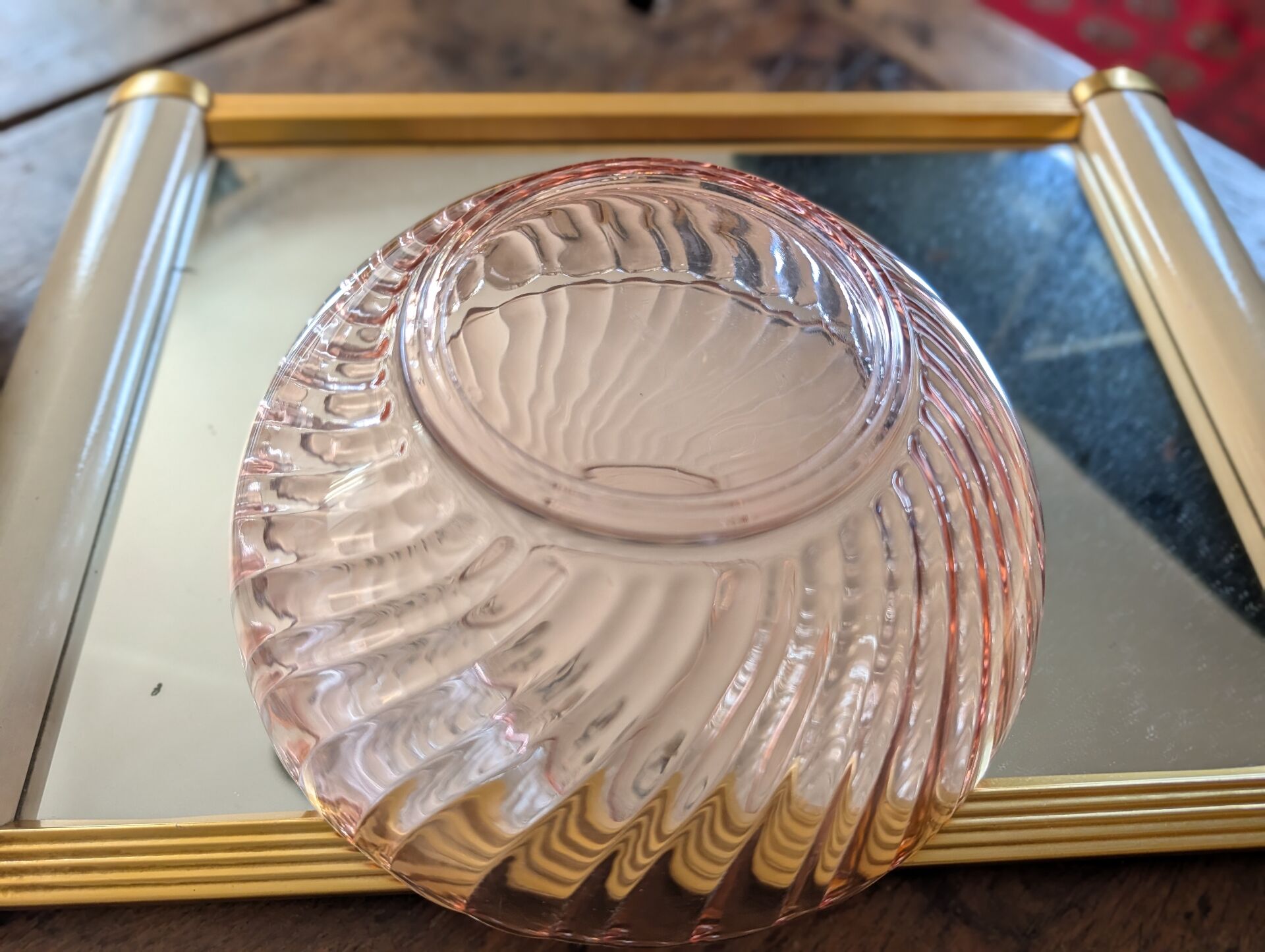 Saladier Arcoroc Rosaline rose – années 70