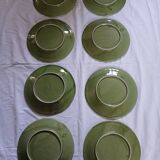 8 assiettes plates anciennes en barbotine