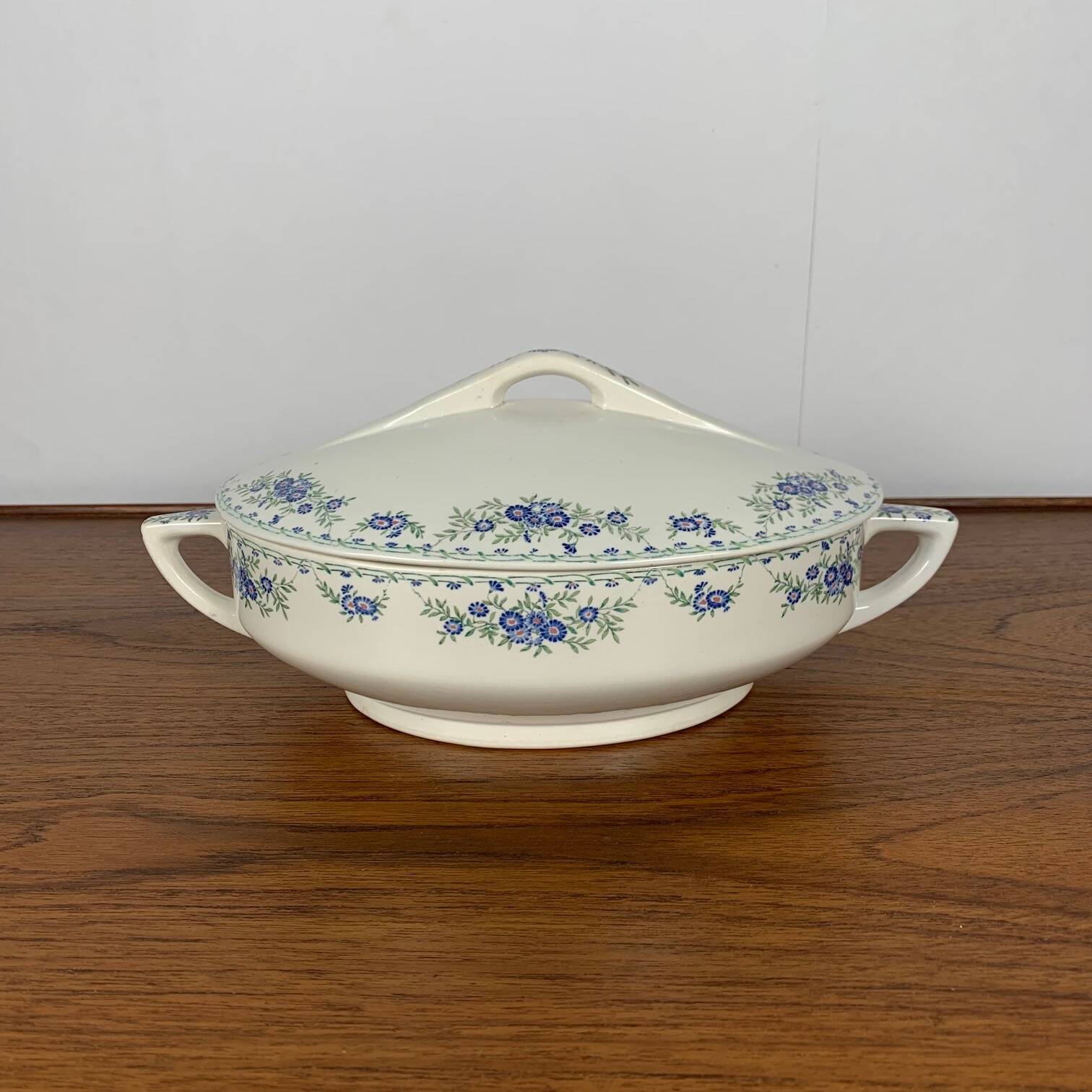 Soupière, légumier Sarreguemines U&C, modèle Marguerite