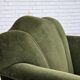 Fauteuil danois des années 1950, velours vert, pieds en frêne.
