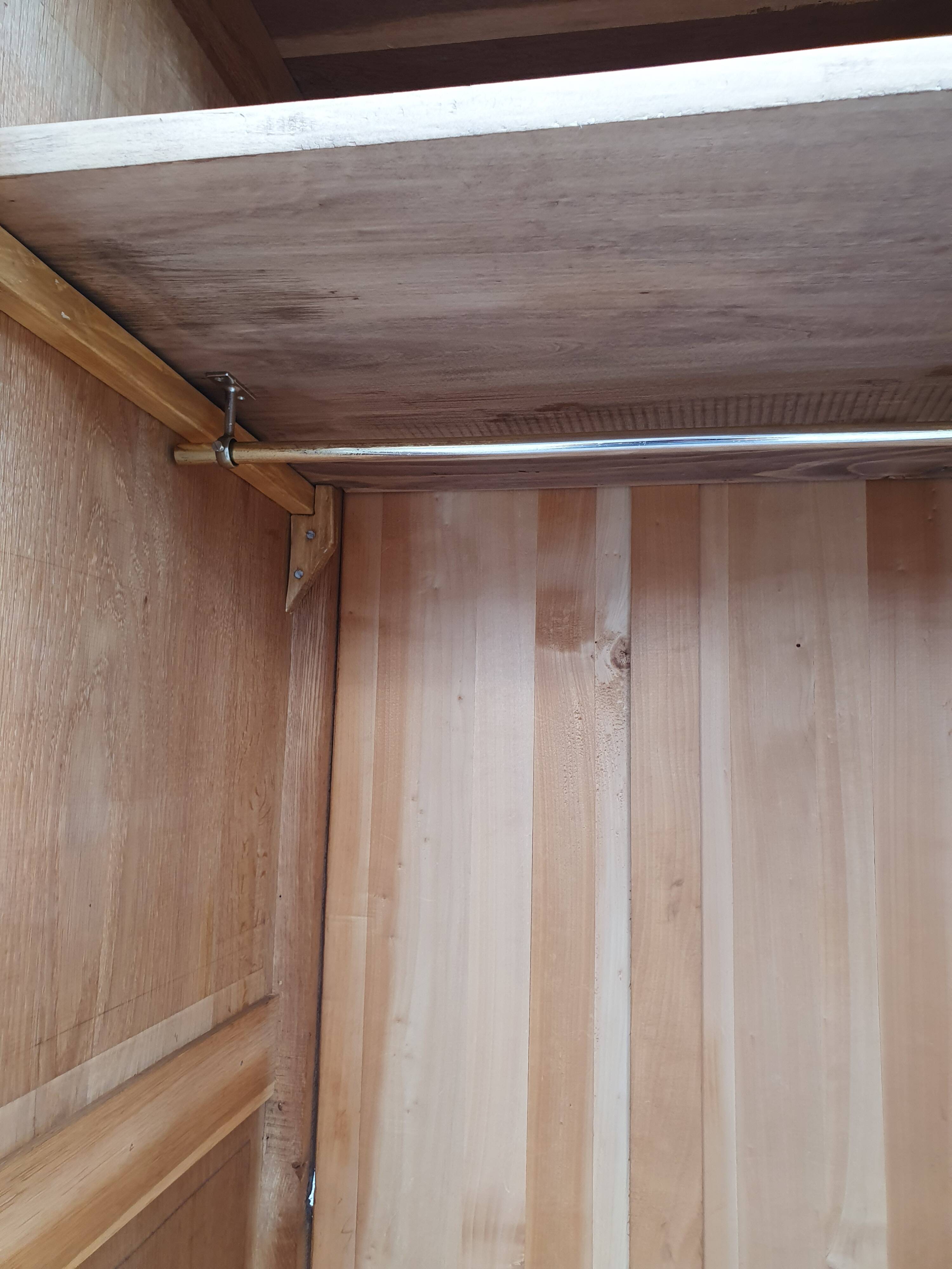 Armoire