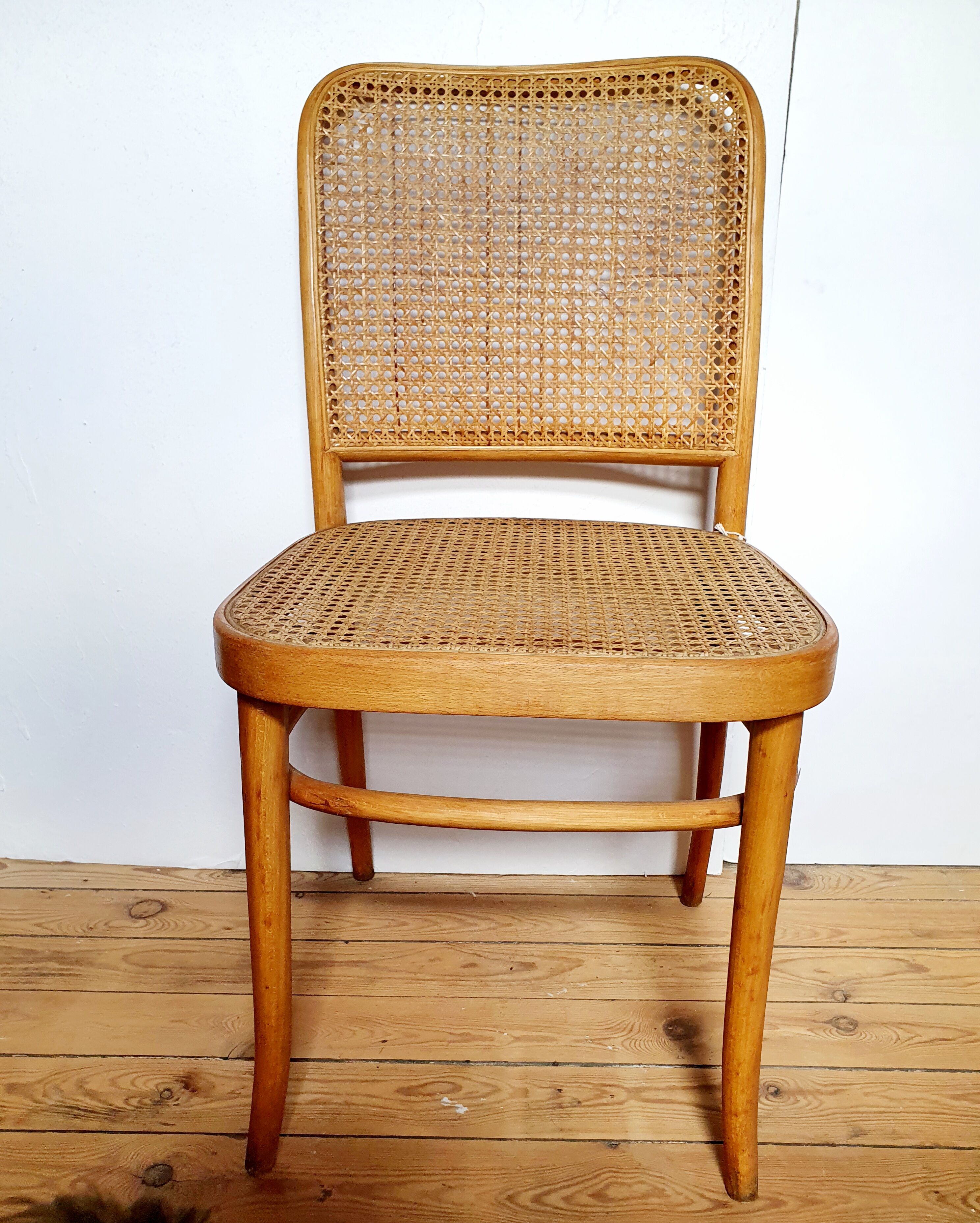 Chaise cannée 811 de Josef Hoffman pour Thonet