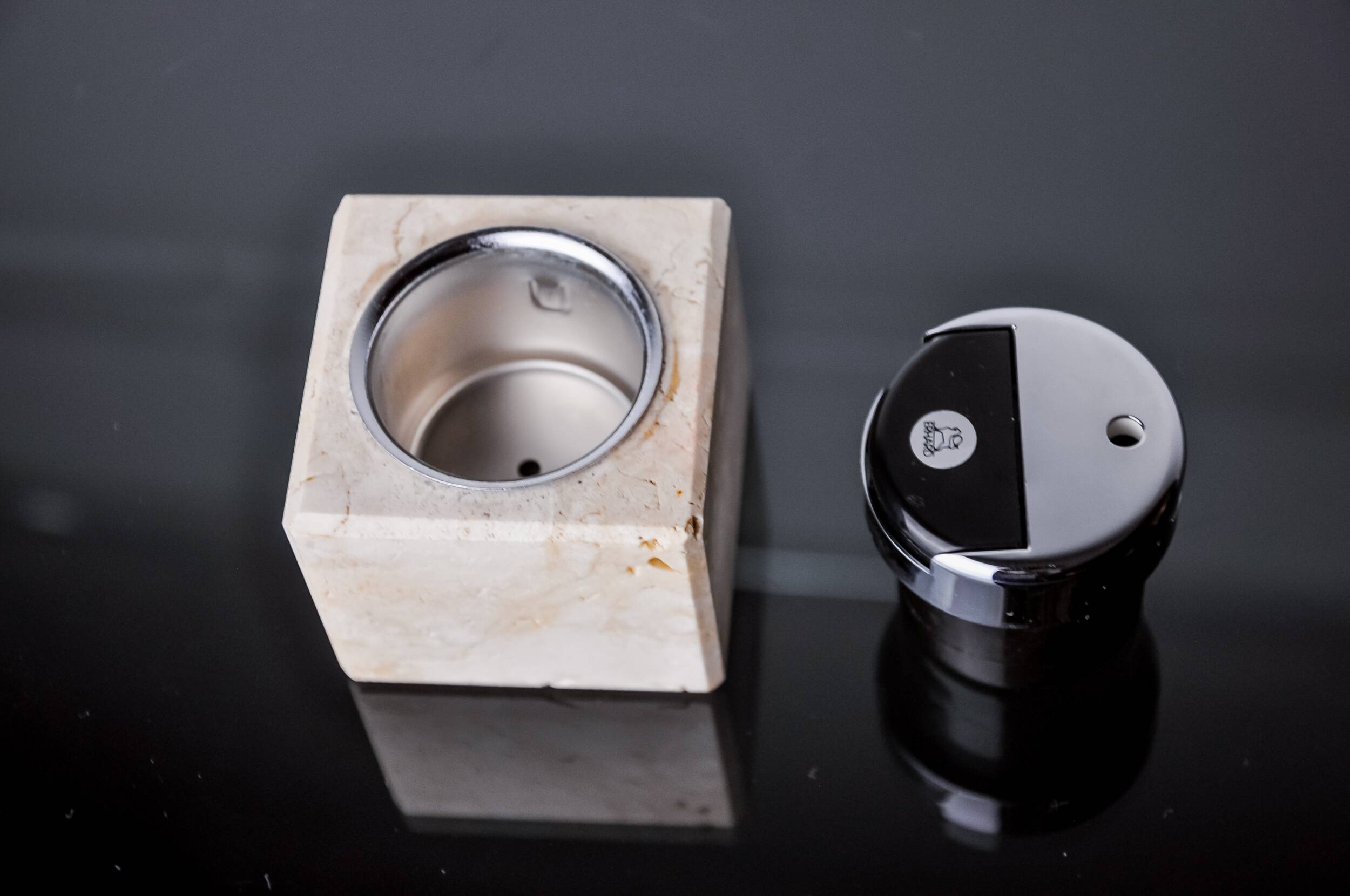 Brutalist lighter by Fratelli Mannelli, travertine, Italy, 1970