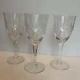 3 verres à pied en cristal taillé