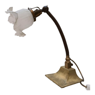 Lampe de table à col de cygne en laiton électrique général Art déco des années 1930