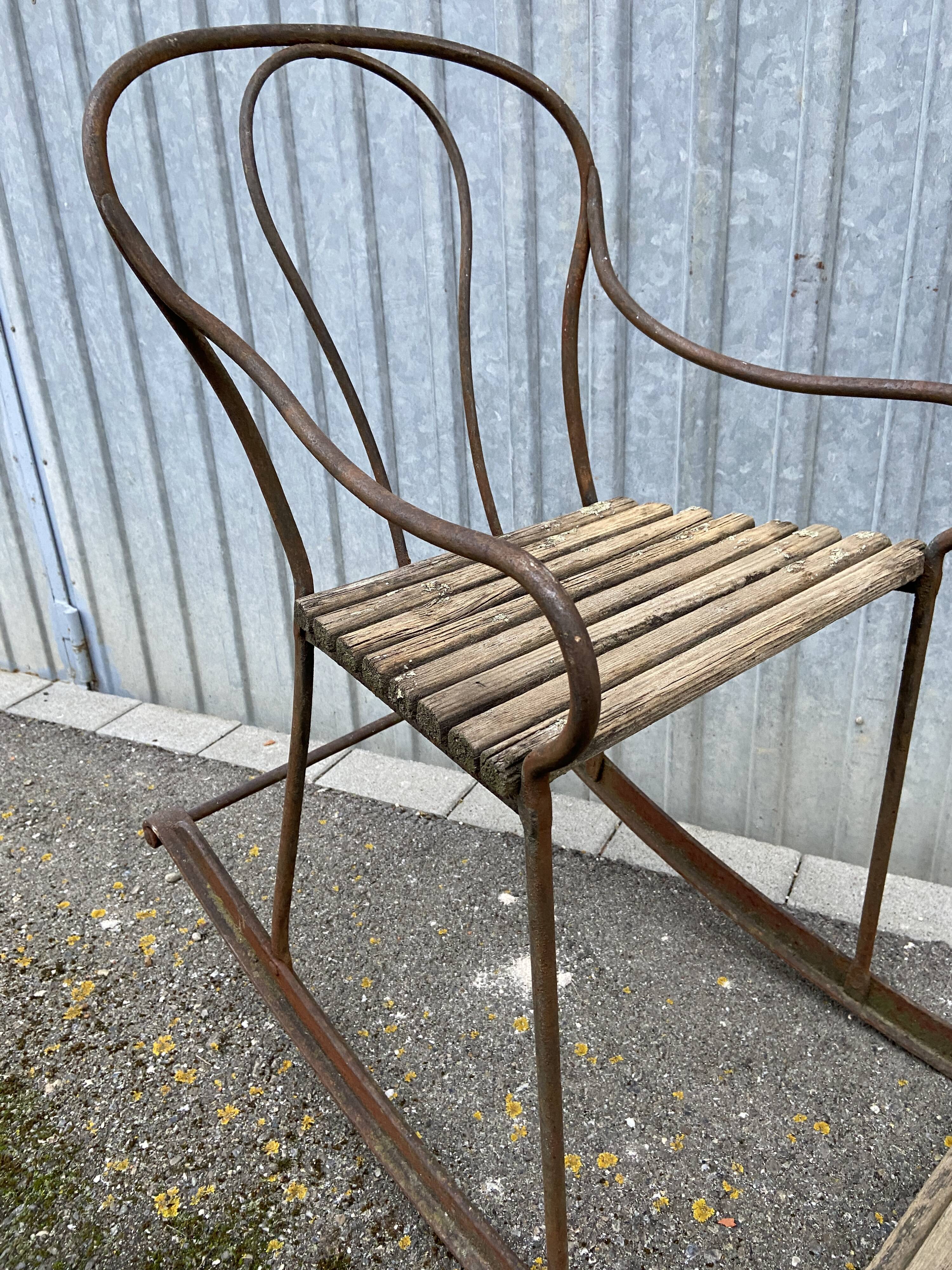 Double child swing old 1900