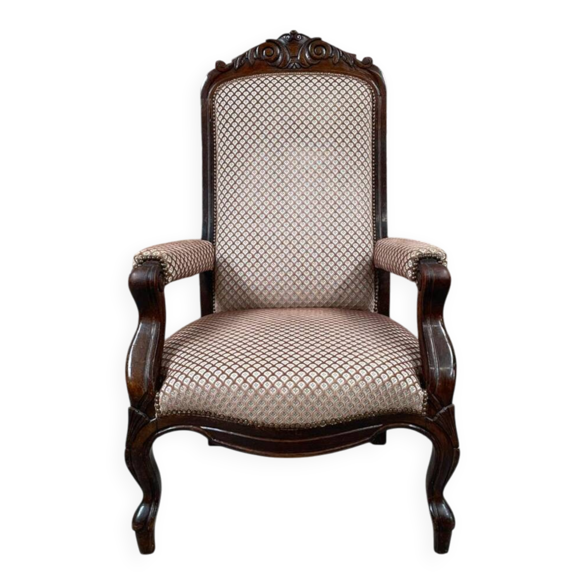 Fauteuil français en bois sculpté