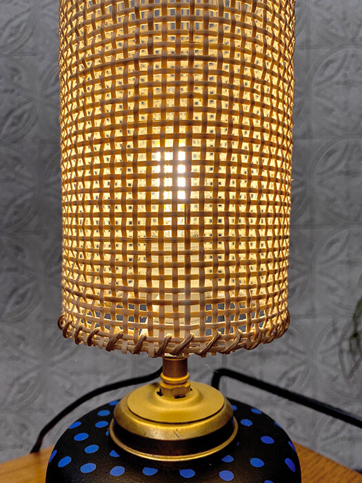 Bedside lamp blue peas