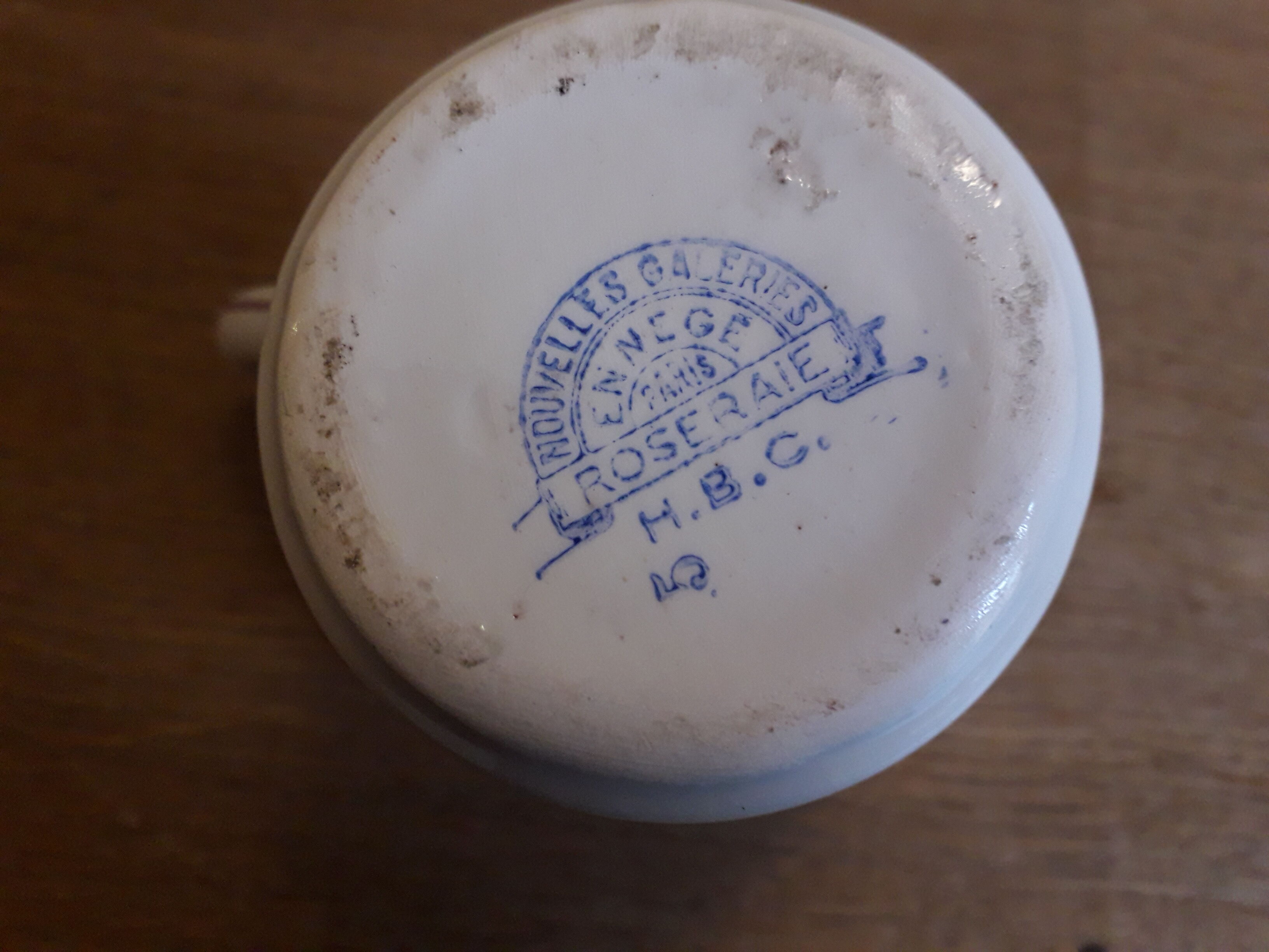 Choisy earthenware milk jug model Roseraie News Galleries