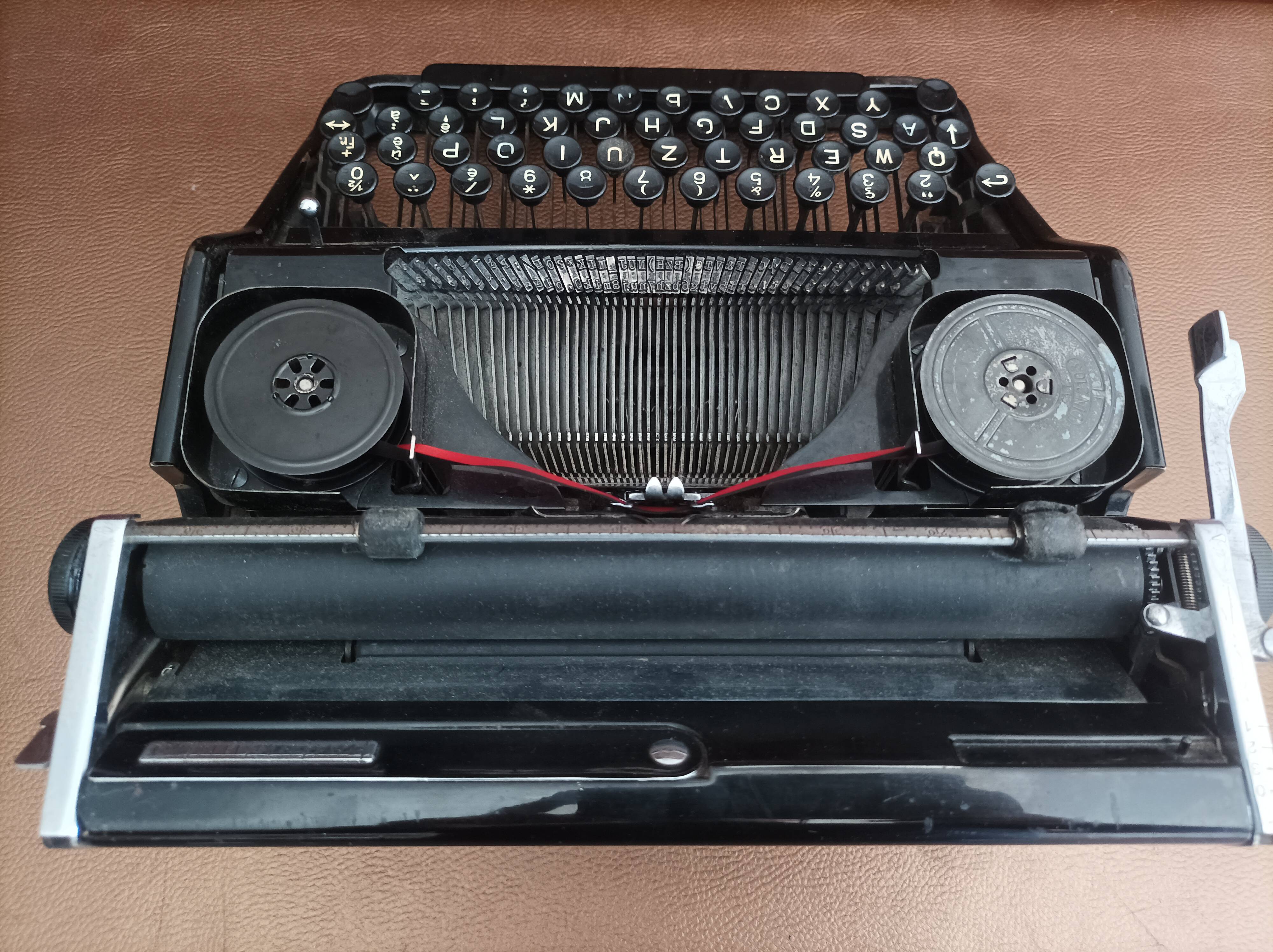 HERMES Old Media typewriter for decoration