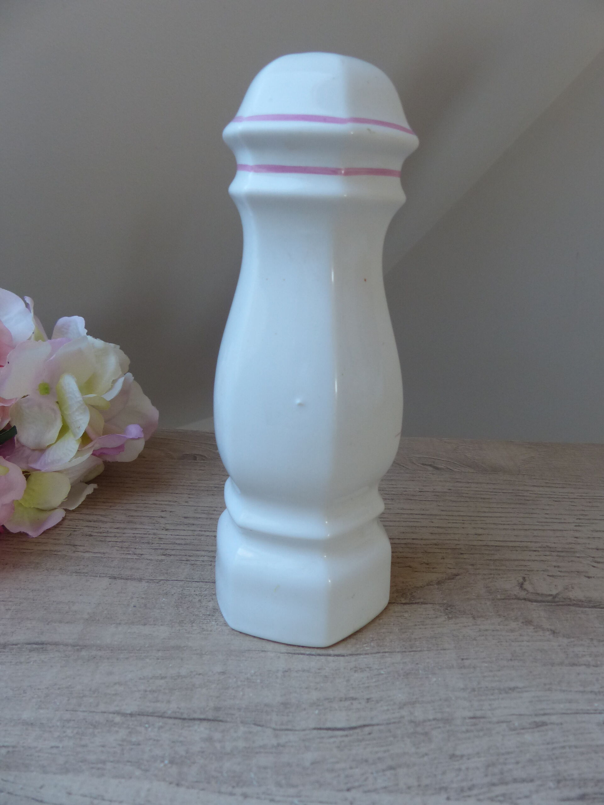 Ceramic sugar bowl with a vintage fruit market stall design.
