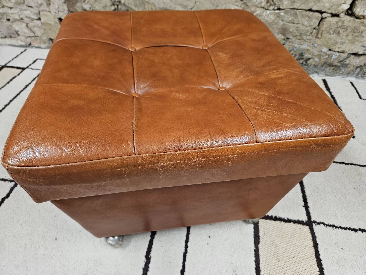 Ottoman chest pouf 1960 leather on vintage casters