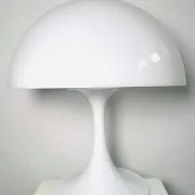 Lampe de table D-2128 par Raak Amsterdam, Pays-Bas, années 1970.