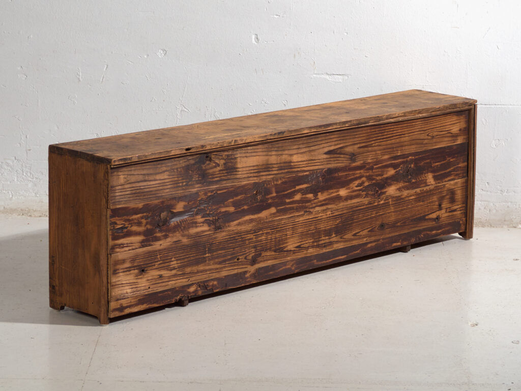 Old pine wood buffet – China, circa 1930