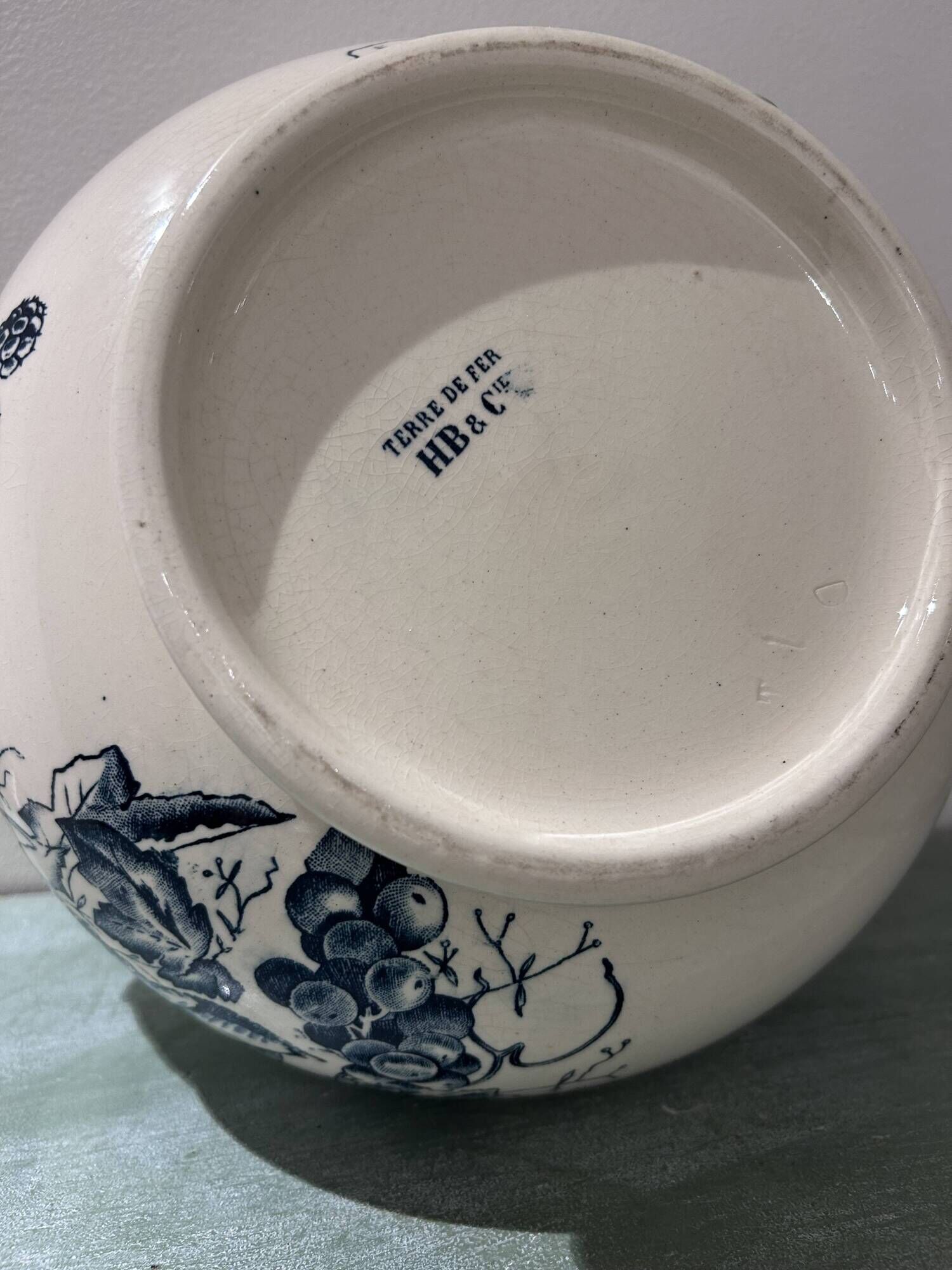 Antique soup tureen, late 19th century.