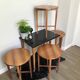 Table basse et ses tabourets