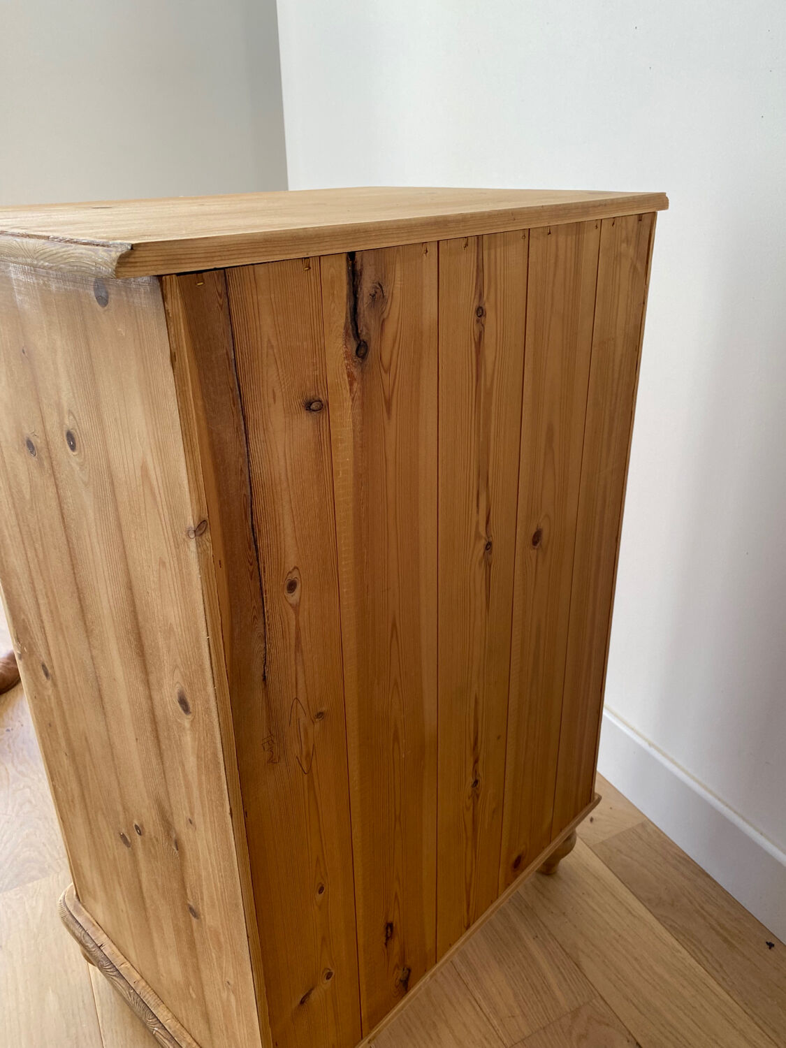 English chest of drawers in pine