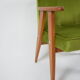 Fauteuil restauré vintage, modèle 366, designer J. Chierowski, velours olive