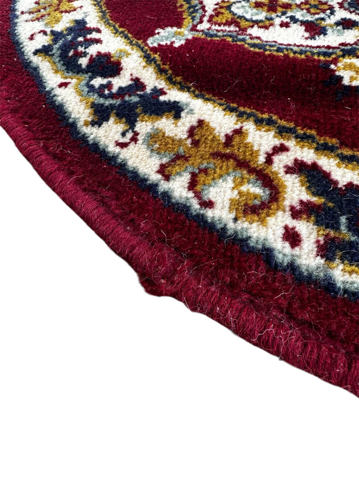 Round oriental rug