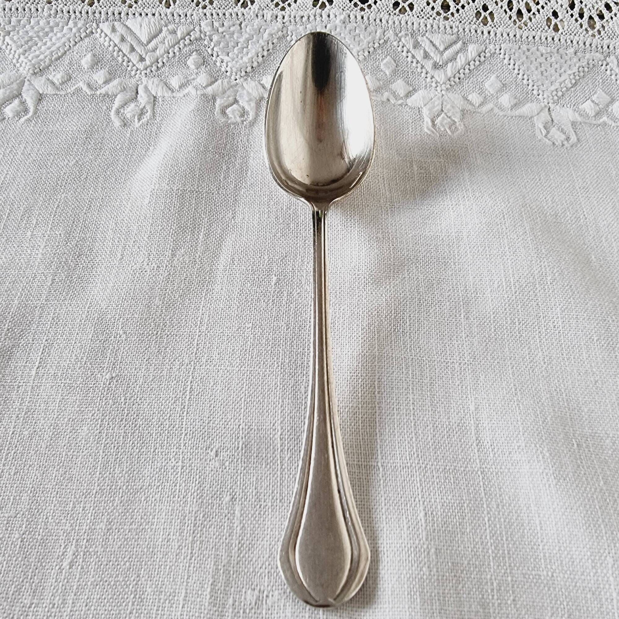 12 cuillères à dessert christofle en métal argenté modèle printania