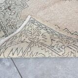 Petit grand tapis floral vintage