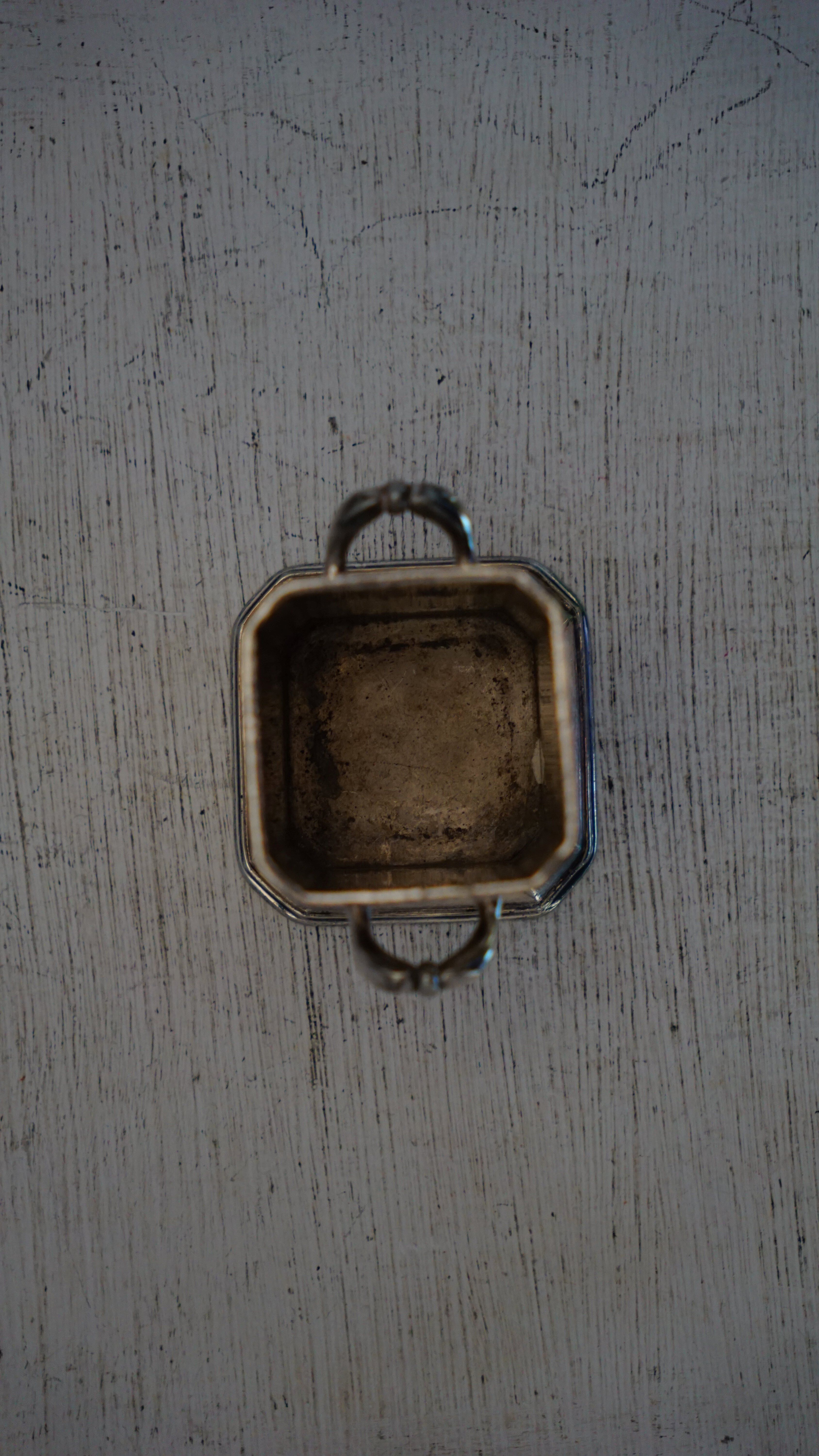 Sweetener and silverware clips