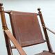 Chaise de campagne, chaise d'officier en teck et bambou, avec assise en cuir cousu et détails en laiton - années 1960