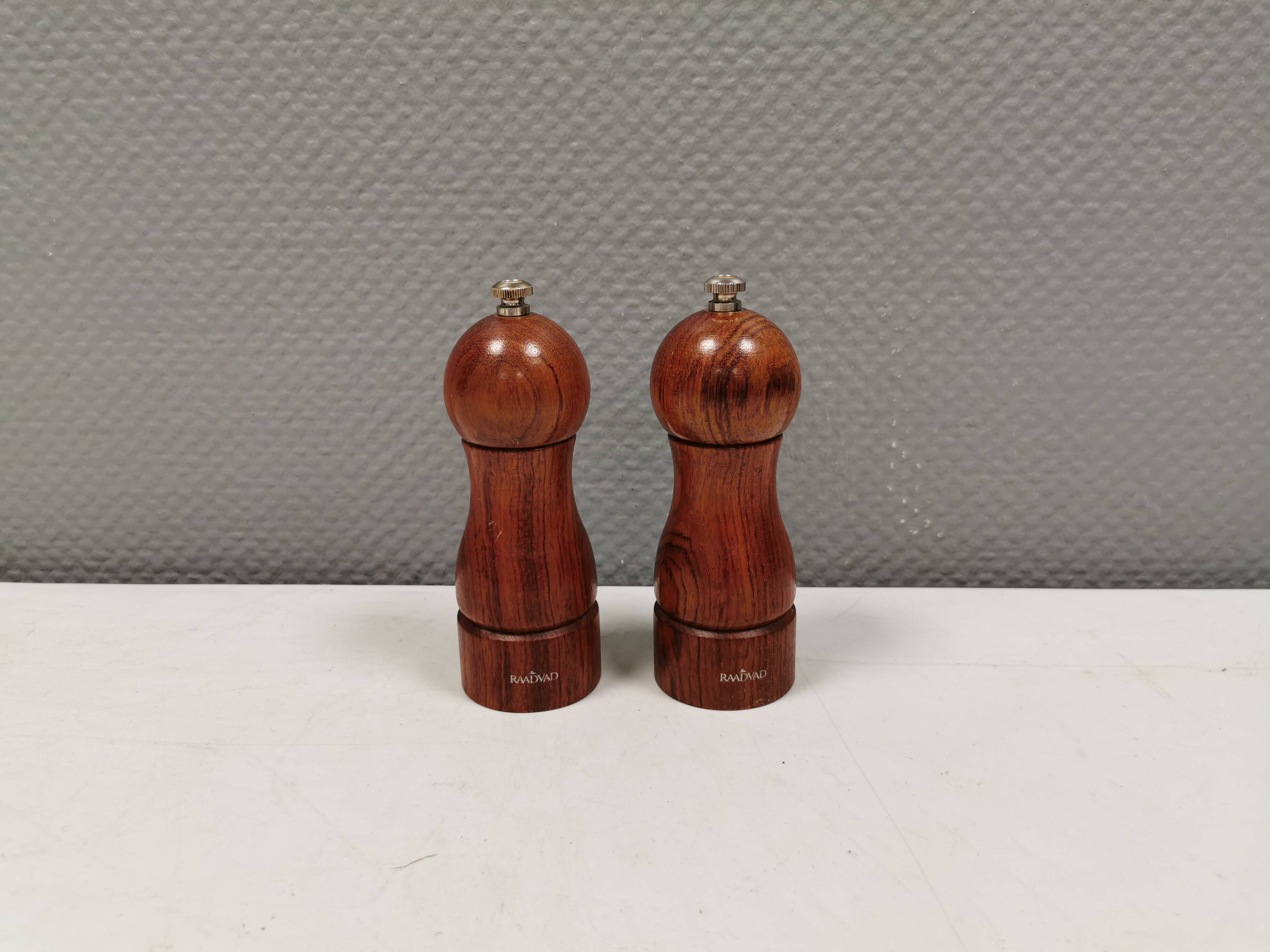 Set of salt and pepper grinders from Danish Raadvad 1980s.