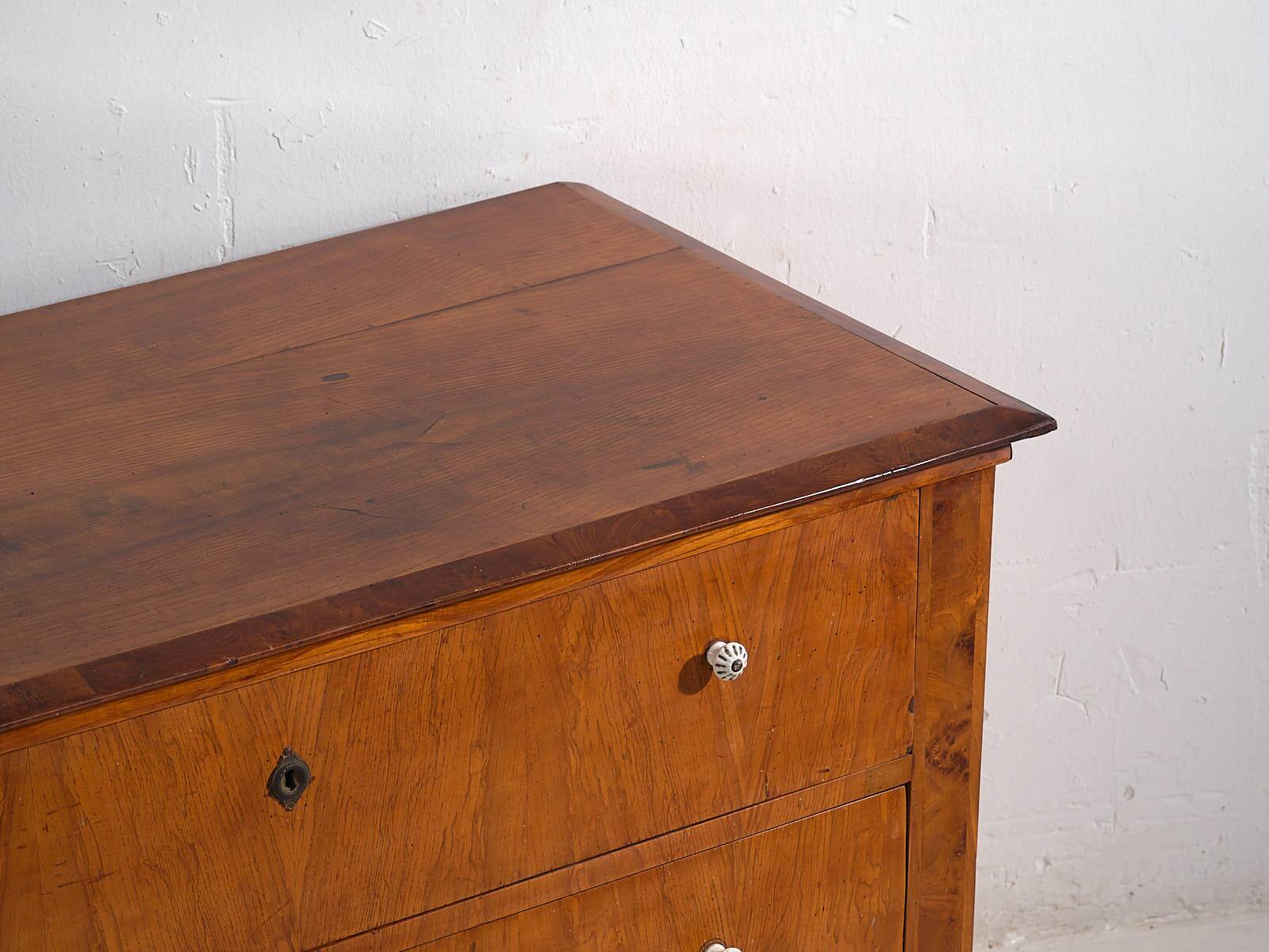 Antique Biedermeier chest of drawers (circa 1850)