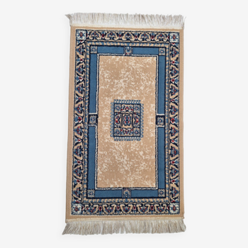 Tapis persan beige et bleu