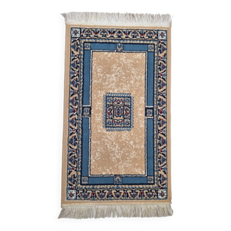 Tapis persan beige et bleu