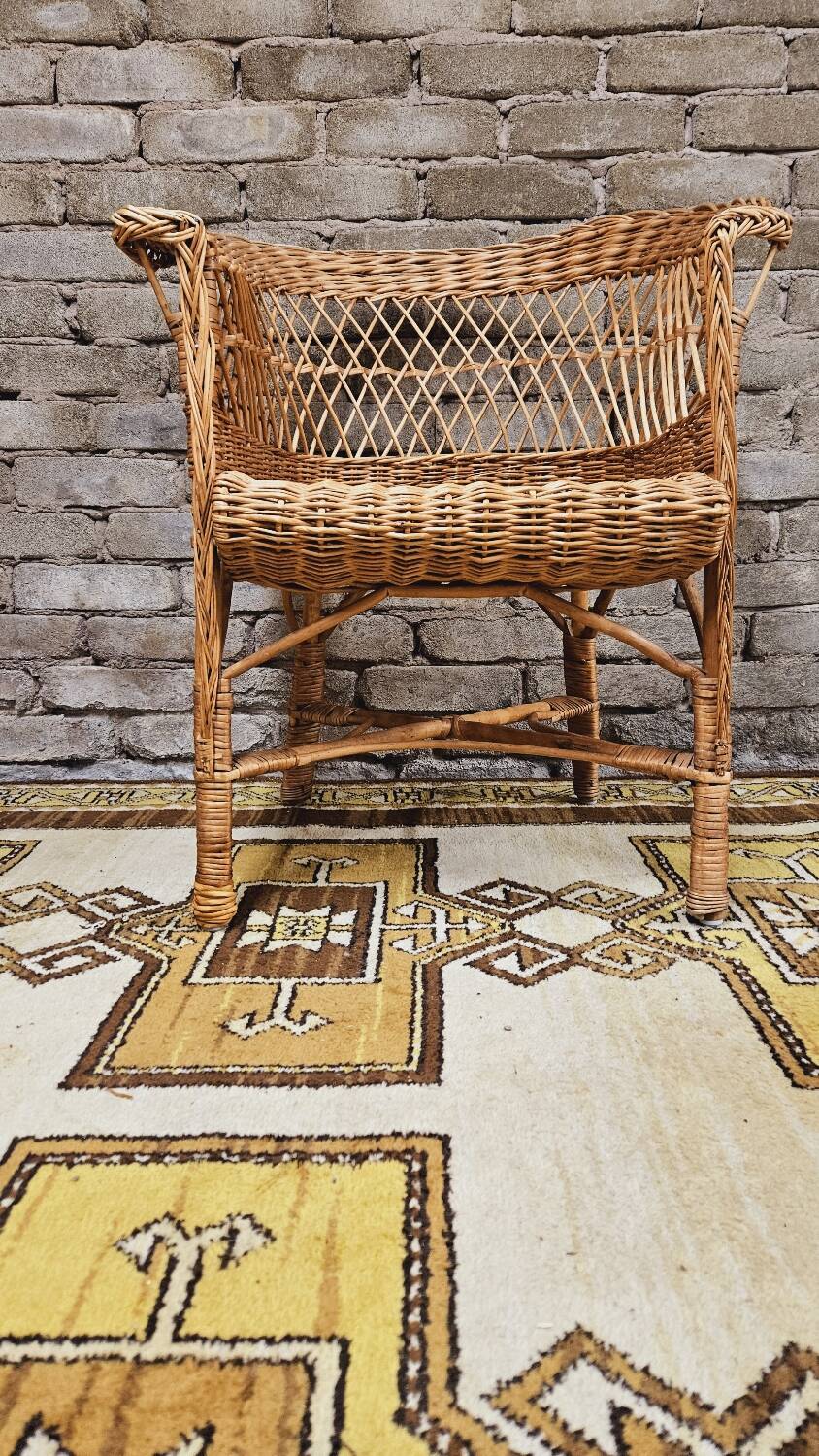 Vintage 1960s wicker rattan armchair