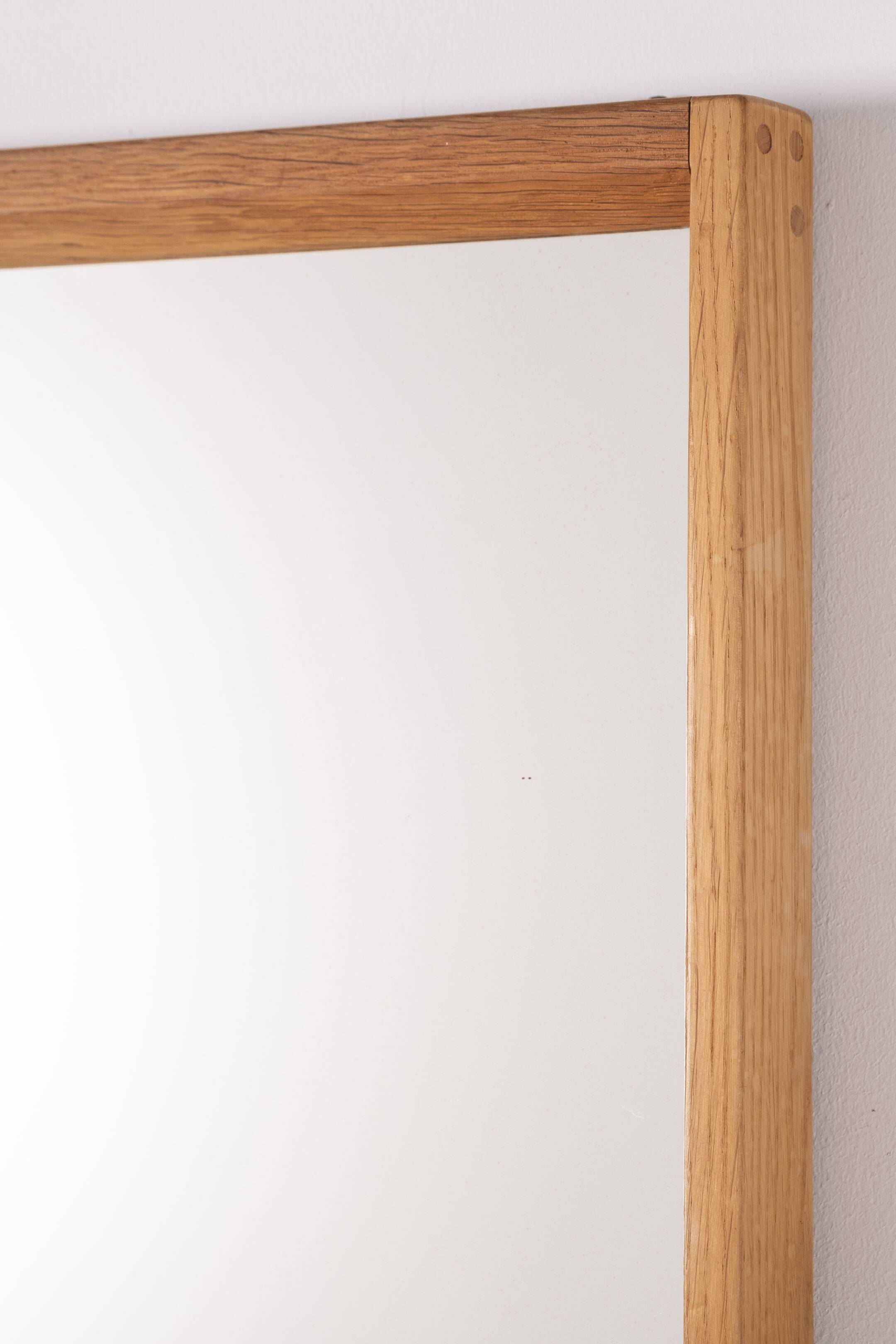 Miroir Kai Kristiansen en chêne modèle 145 pour Aksel Kjersgaard, 1960, Danemark