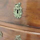 Rustic walnut chest of drawers from the 18th century