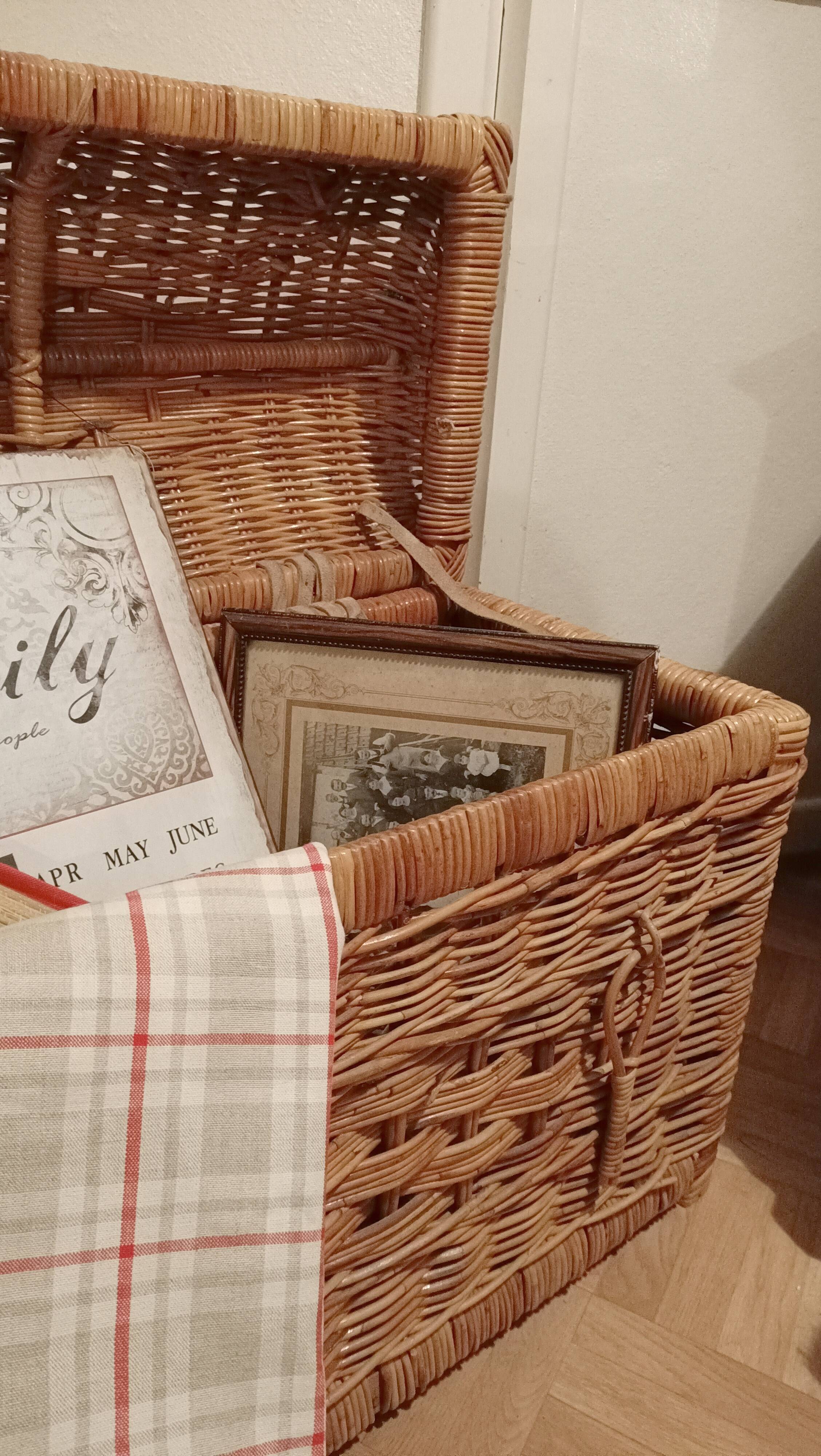 Braided wicker trunk