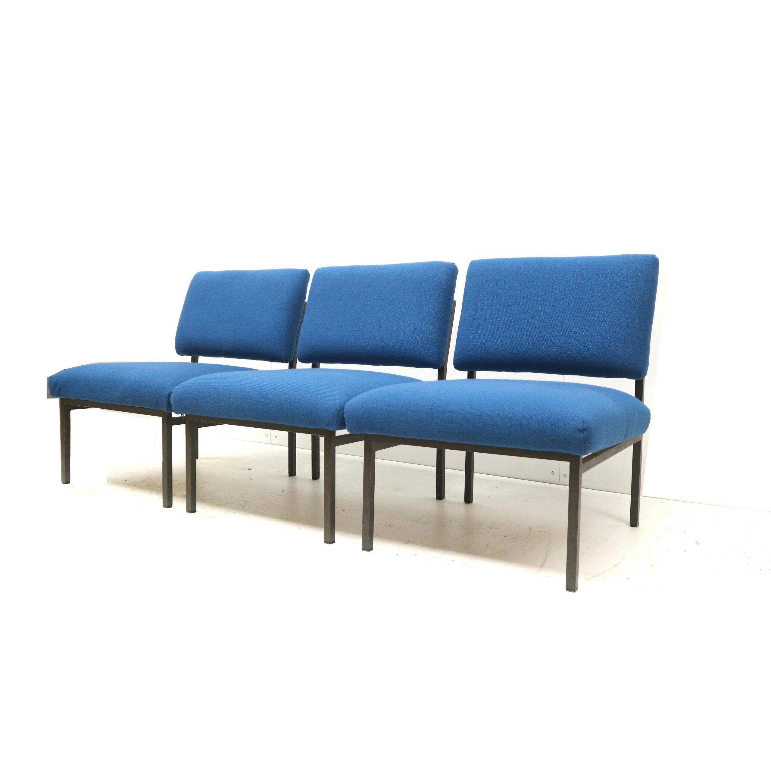 Vintage blue 3-seater sofa/set of 3 armchairs from the 1970s