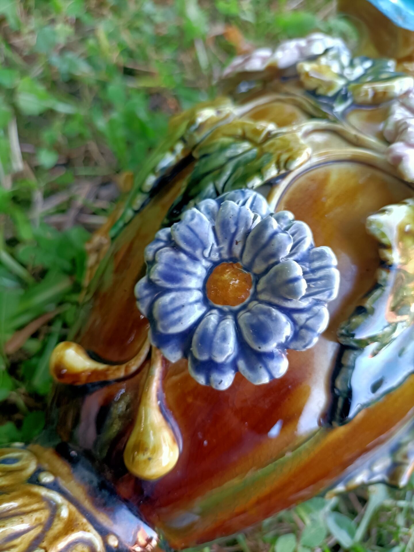 Barbotine vase late 19th century 💐