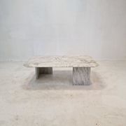 Table basse en marbre italien années 1970
